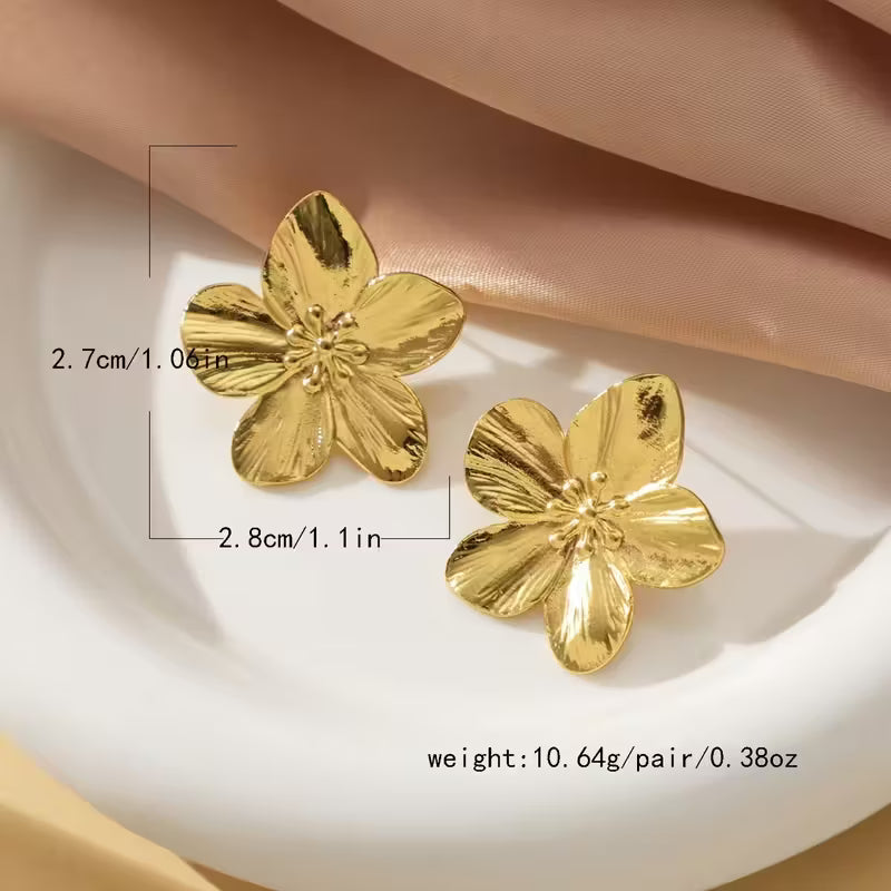 Fashionable Retro Golden Flower Earrings for Women
