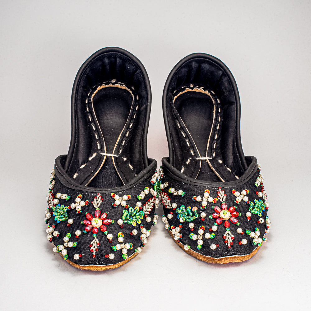 Handcrafted Bahar Khussa with hand-dyed leather sole – Behnaz Pakistan