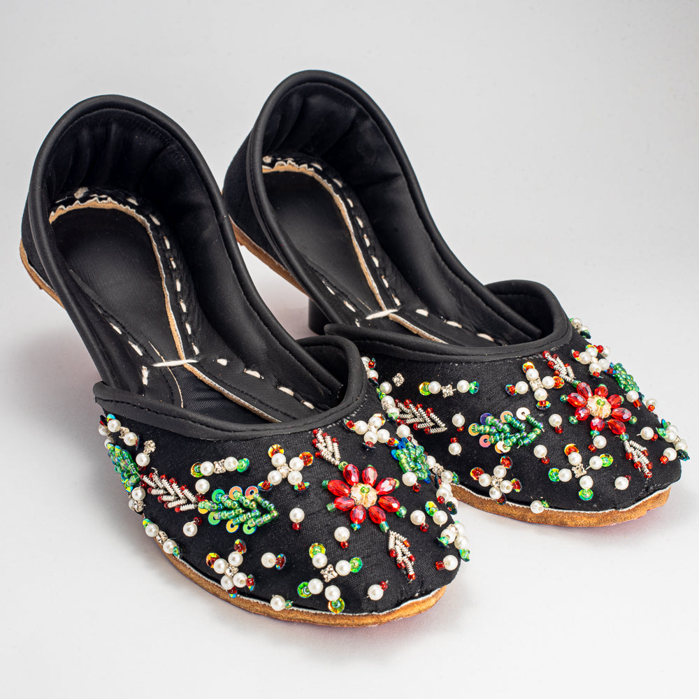 Traditional Bahar Khussa with multicolored embellishments by Behnaz Pakistan